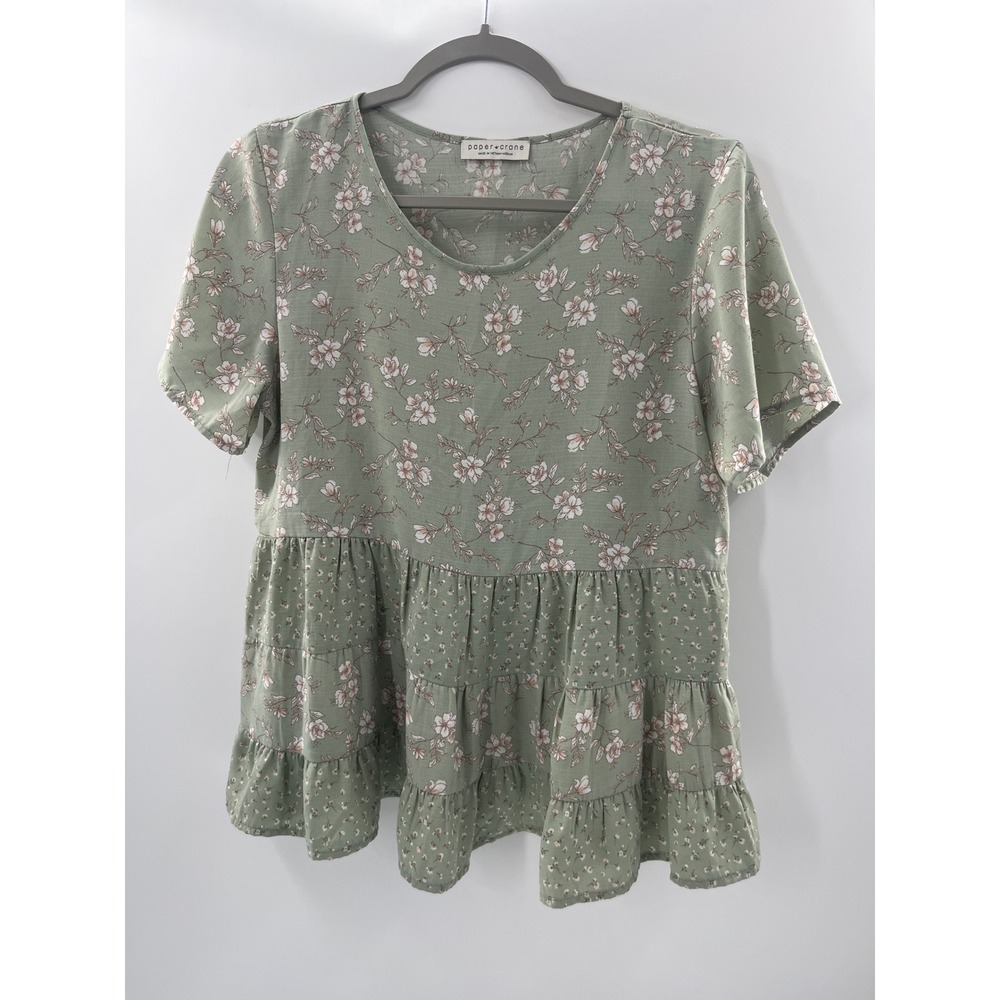 Paper Crane Sage Green Floral Tiered Babydoll Top Short Sleeve Medium